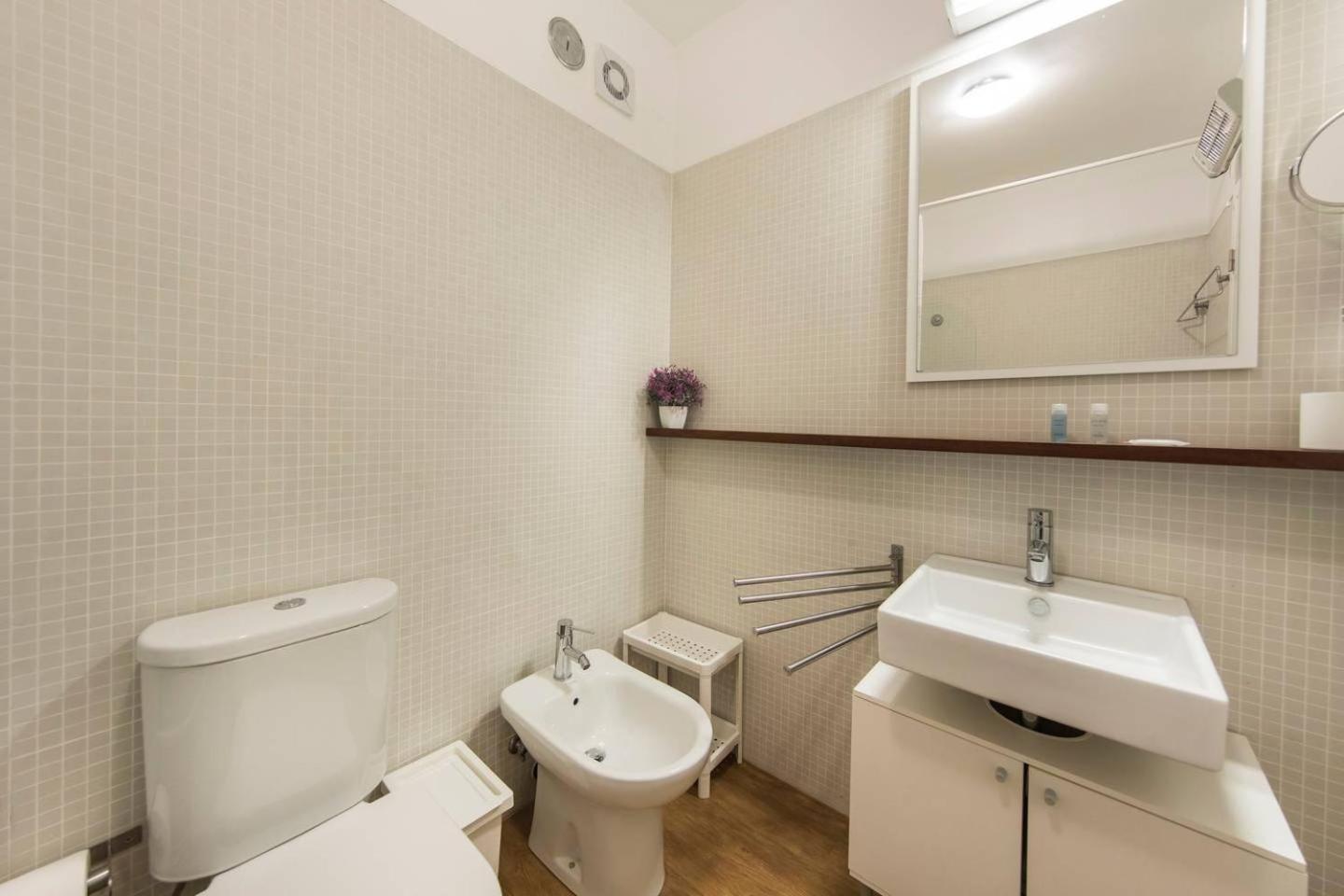 Comfortable Apartment In Campo Pequeno Lisboa Екстериор снимка