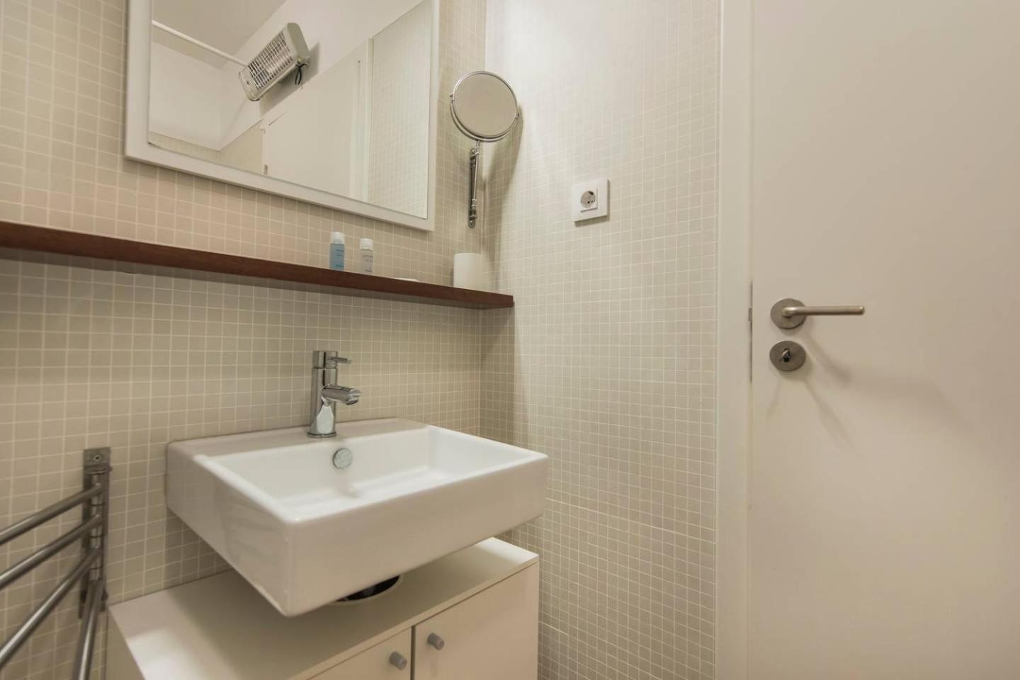 Comfortable Apartment In Campo Pequeno Lisboa Екстериор снимка