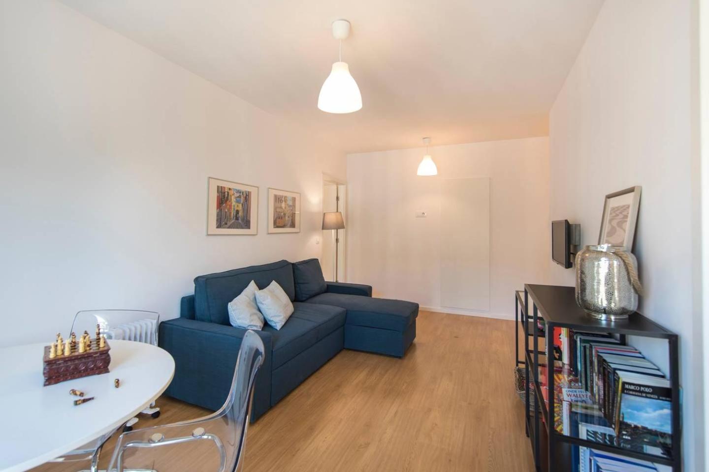 Comfortable Apartment In Campo Pequeno Lisboa Екстериор снимка